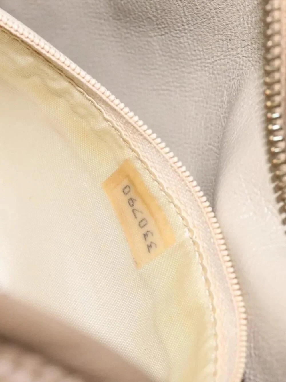CHANEL Matelasse Chain Shoulder Bag Lamb Skin Beige Gold CC Auth 127575
